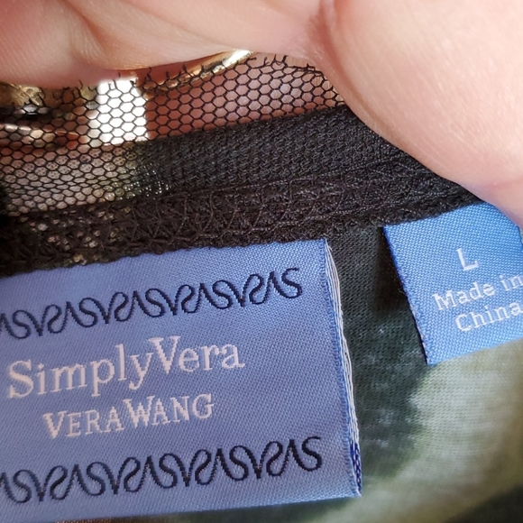 Simply Vera Wang Top - Picture 7 of 7